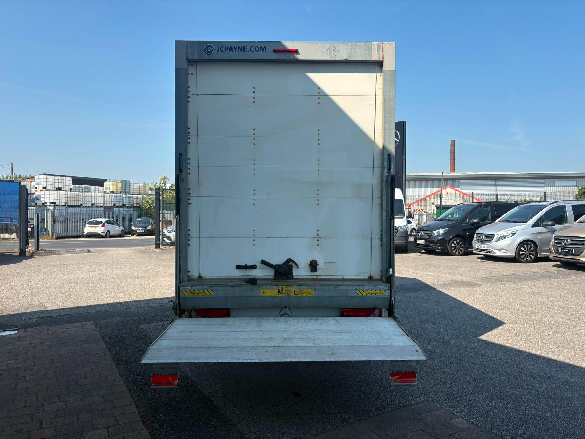 Mercedes-Benz Sprinter